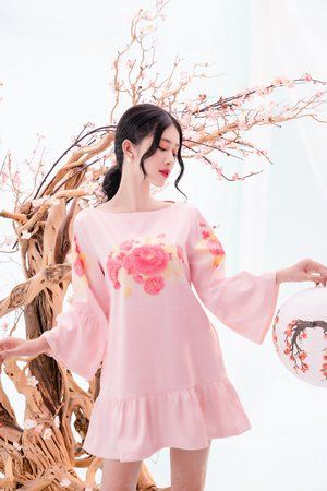 艾利克斯布斯汀：束身衣与小丑服